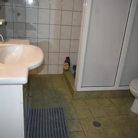 Avli Paleópirgosz